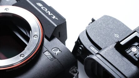 تعمیر لولای صفحه‌نمایش تاشو در سری ZV-E1 و FX3 سونی؛ راهنمای جامع ۲۰۲۵